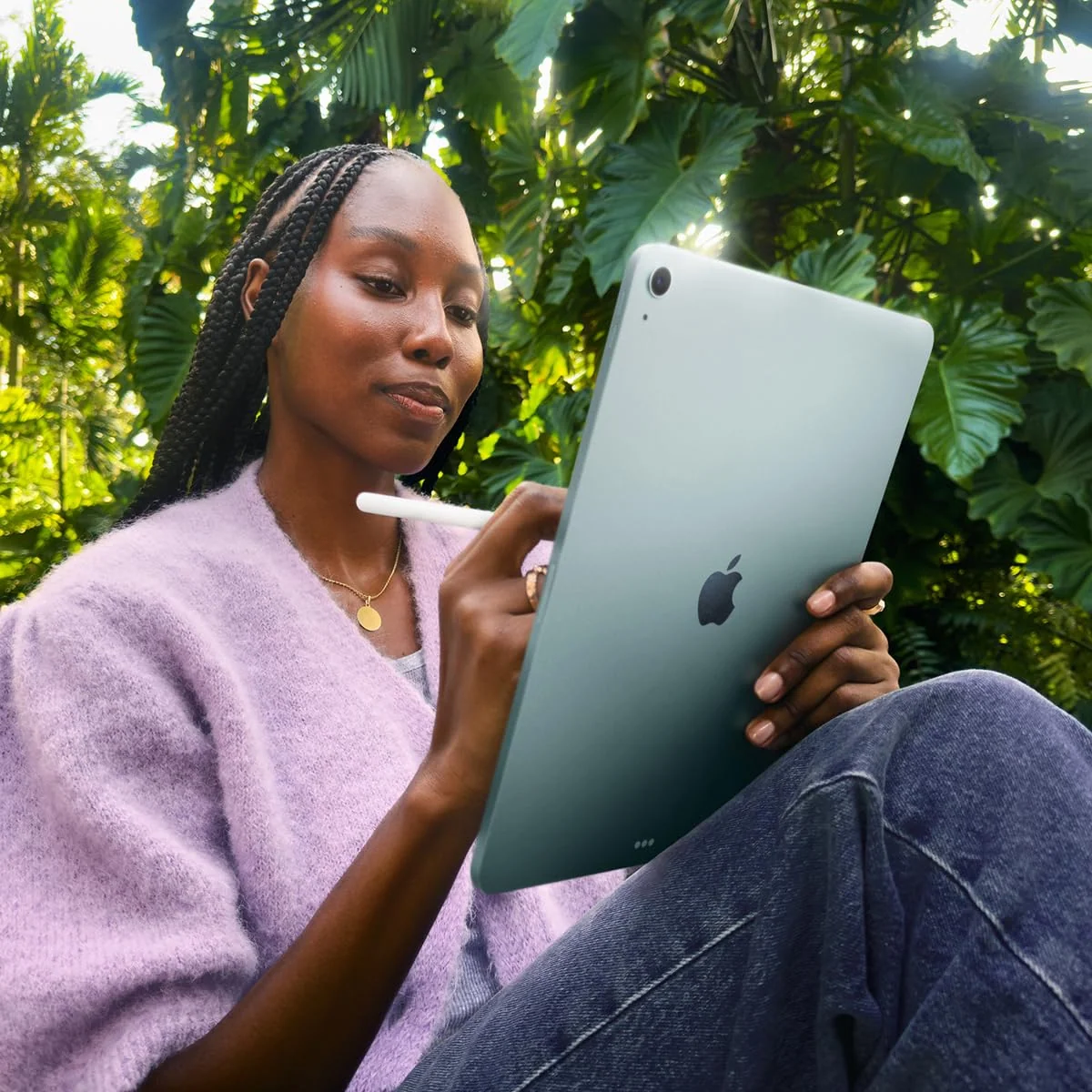 Apple iPad Air 13-inch M4, view 2