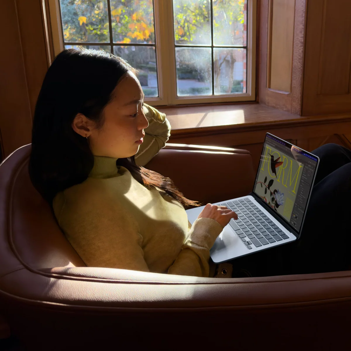 Apple MacBook Air 13-inch M5, view 6