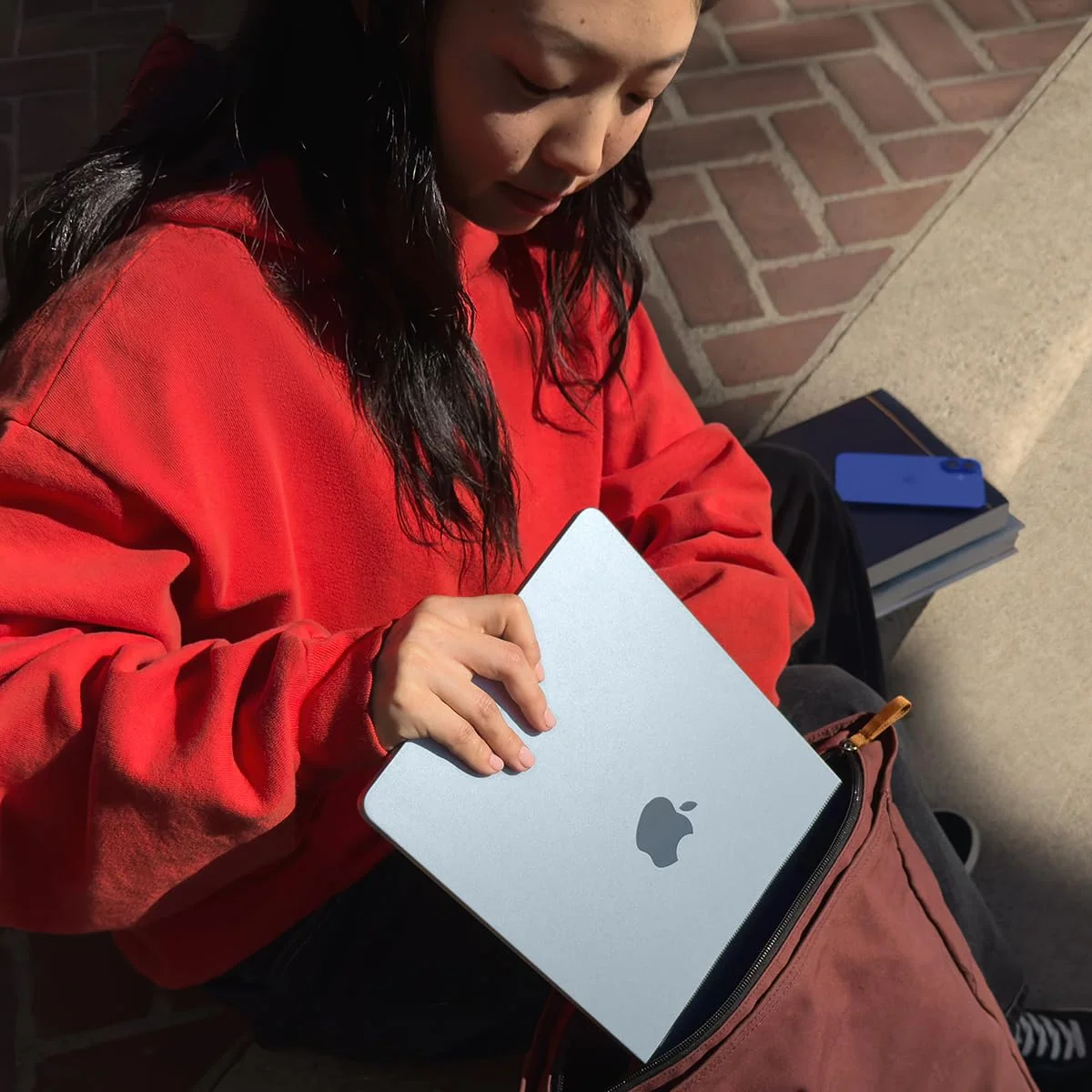 Apple 2025 MacBook Air 13-inch, view 2